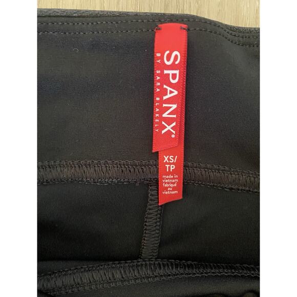 NWT Spanx Faux Leather Biker Shorts Black Women's Size XS - Picture 8 of 12